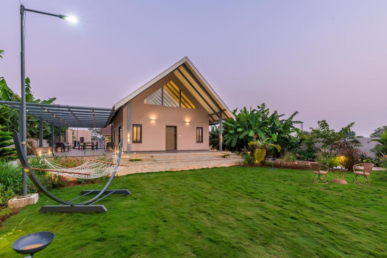 Saffronstays Eden, Nashik - Pet-Friendly Villa With Pool, Jacuzzi & Grape Farm Exterior foto